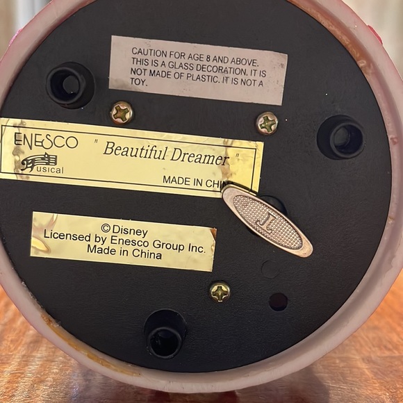 Glass globe with Belle plays Beautiful Dreamer, Enesco, Disney copyright. 90’s. - Picture 6 of 6